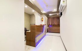 Oyo Flagship 48619 Hotel Anushri Villa